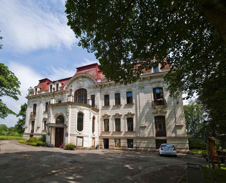 Velká vila rodiny Löw-Beerů ve Svitávce, 1900-1902. Foto © Kamil Till, Moravská galerie v Brně